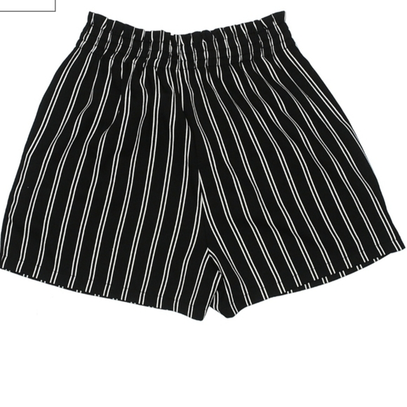 ❤DR2 Black Striped Tie Waist Shorts - Picture 4 of 5